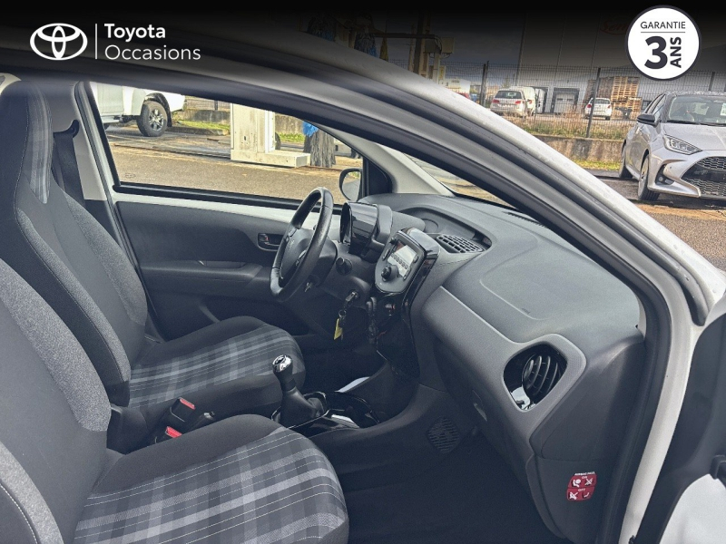PEUGEOT 108 d’occasion à vendre à Méjannes-lès-Alès chez Toyota Alès (Photo 6)