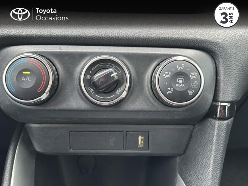 TOYOTA Yaris d’occasion à vendre à ALÈS chez VEYRUNES (Photo 17)